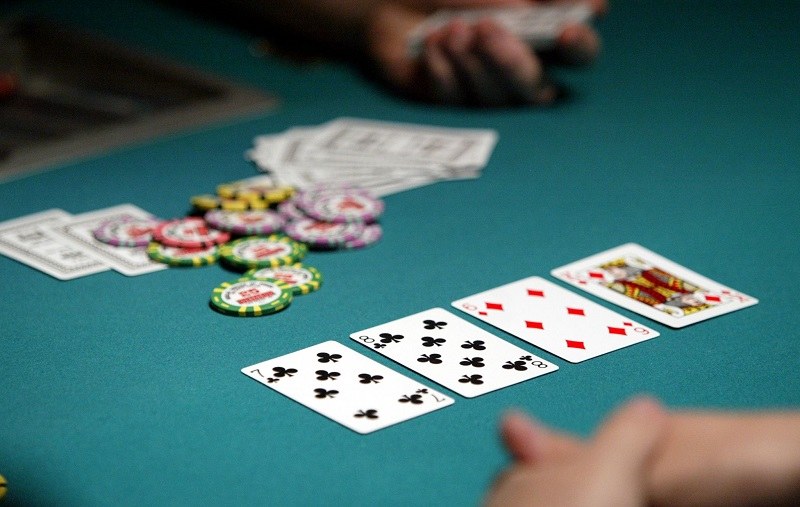 Cách chơi game Poker chuẩn xác nhất